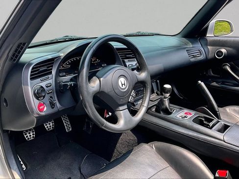 Used 2002 Honda S2000 image 12