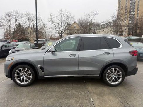 Used 2024 BMW X5 xDrive40i w/ Parking Assistance Package image 5