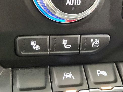 Used 2021 GMC Sierra 1500 Denali w/ Driver Alert Package II image 28