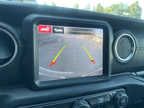 Used 2021 Jeep Wrangler Unlimited Rubicon 4xe w/ Steel Bumper Group AWD/4WD image 27