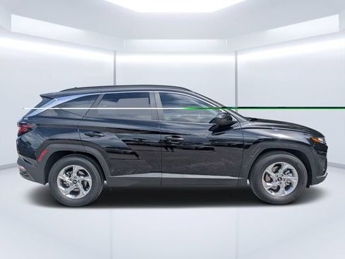 Used 2024 Hyundai Tucson SEL FWD image 2