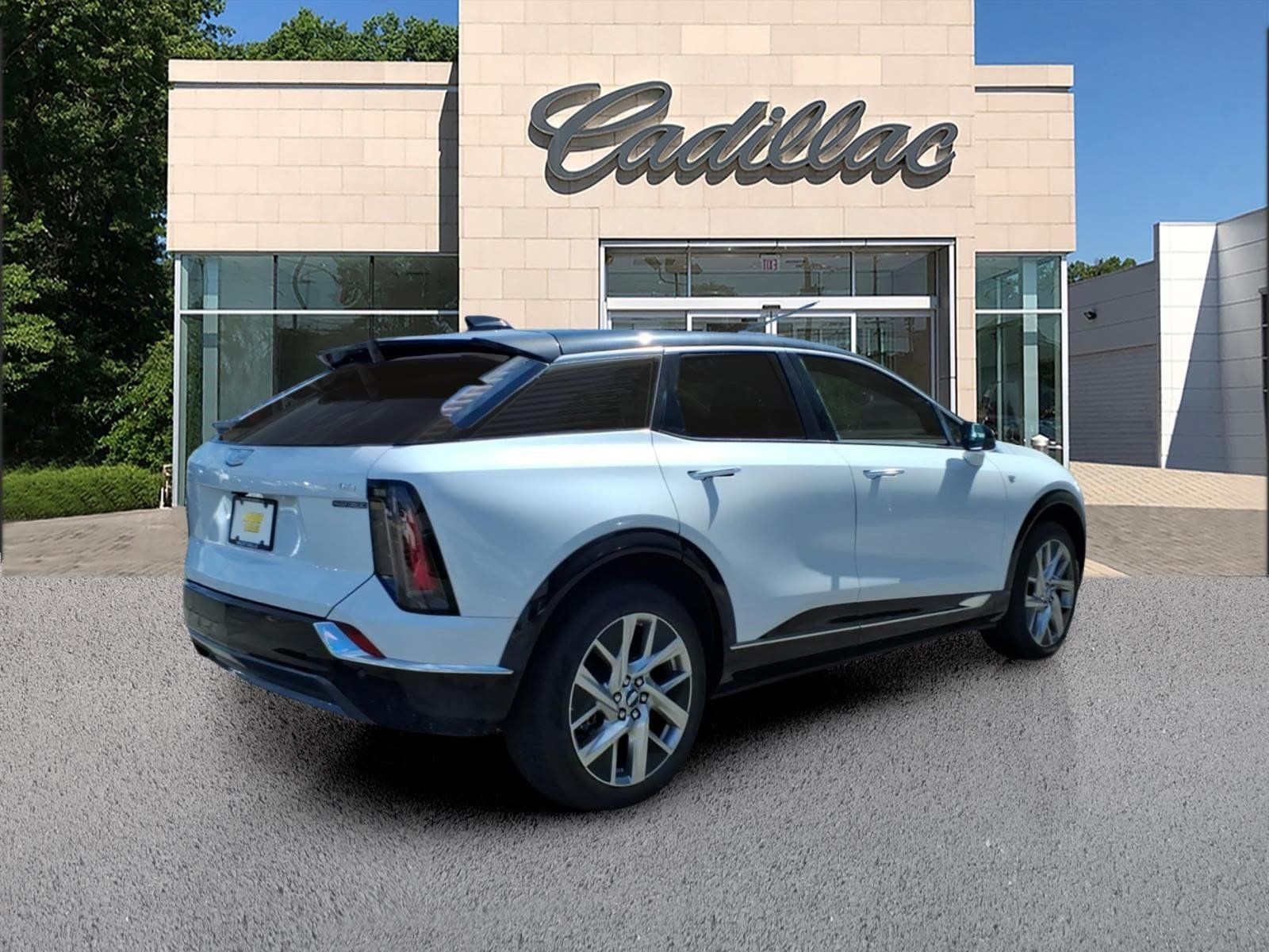 New 2027 Cadillac Optiq Luxury w/ LPO, Floor Liner Package AWD/4WD image 5