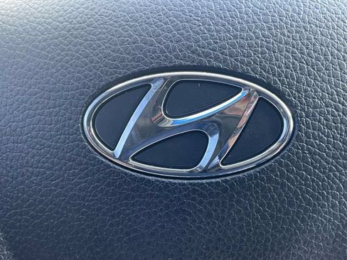 Used 2018 Hyundai Santa Fe Sport w/ 2.4L Value Package 02 FWD image 32