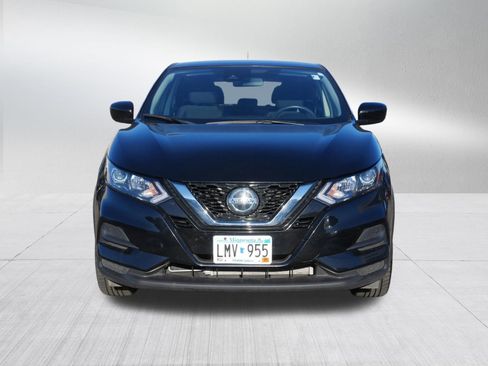 Used 2021 Nissan Rogue Sport S image 2