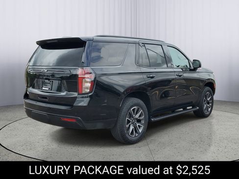 Certified 2023 Chevrolet Tahoe Z71 w/ Luxury Package AWD/4WD image 3
