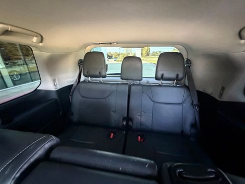 Used 2015 Lexus LX 570 4WD image 16