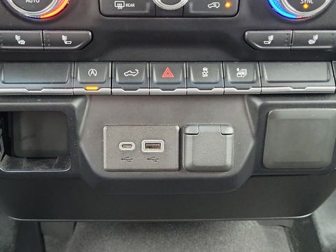 Used 2021 GMC Sierra 1500 SLE image 19