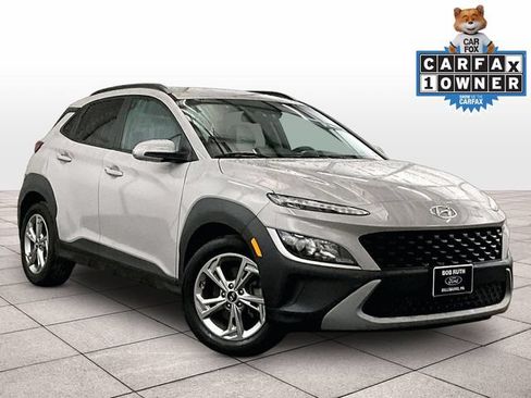 Used 2023 Hyundai Kona SEL AWD/4WD image 2