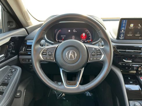 Used 2025 Acura MDX SH-AWD image 12