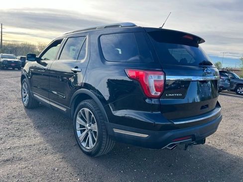 Used 2018 Ford Explorer Limited image 3