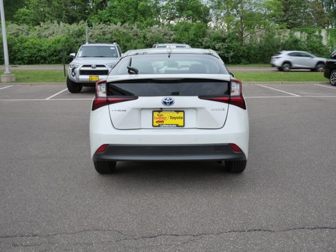 Certified 2020 Toyota Prius LE FWD image 7