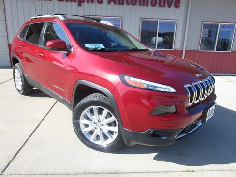 Used 2016 Jeep Cherokee Limited AWD/4WD image 1