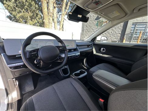 Used 2024 Hyundai Ioniq 5 SE image 14