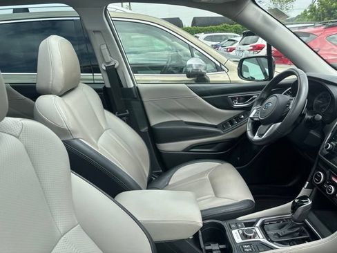 Used 2022 Subaru Forester Limited AWD/4WD image 10