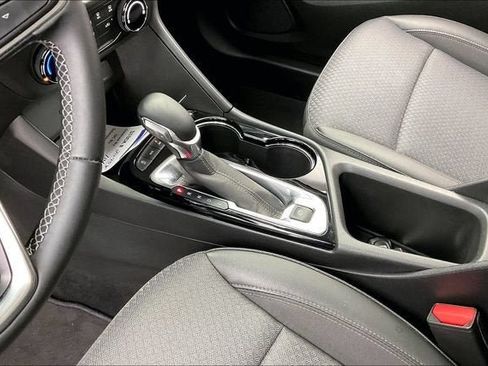 Certified 2024 Buick Encore GX Preferred AWD/4WD image 15