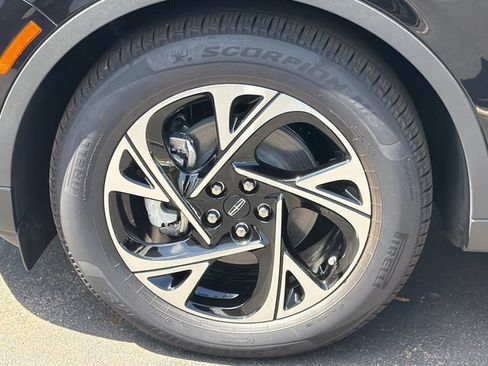 New 2026 Lincoln Nautilus Premier w/ Equipment Group 102A AWD/4WD image 12
