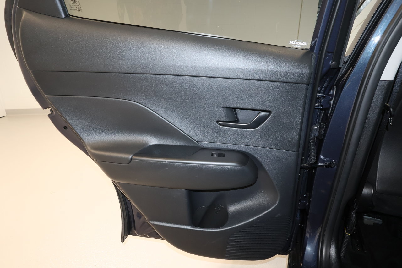 Used 2025 Hyundai Kona SEL AWD/4WD image 20