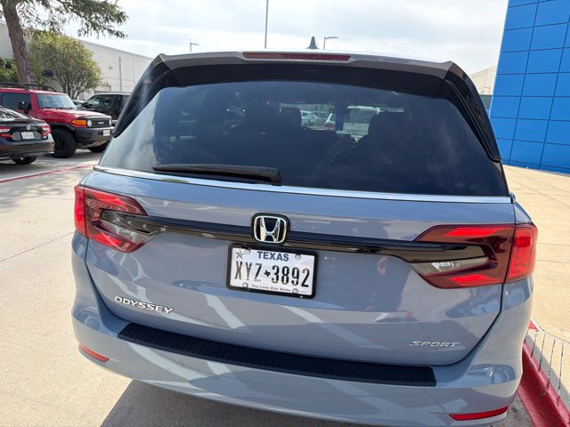 Used 2023 Honda Odyssey Sport image 6