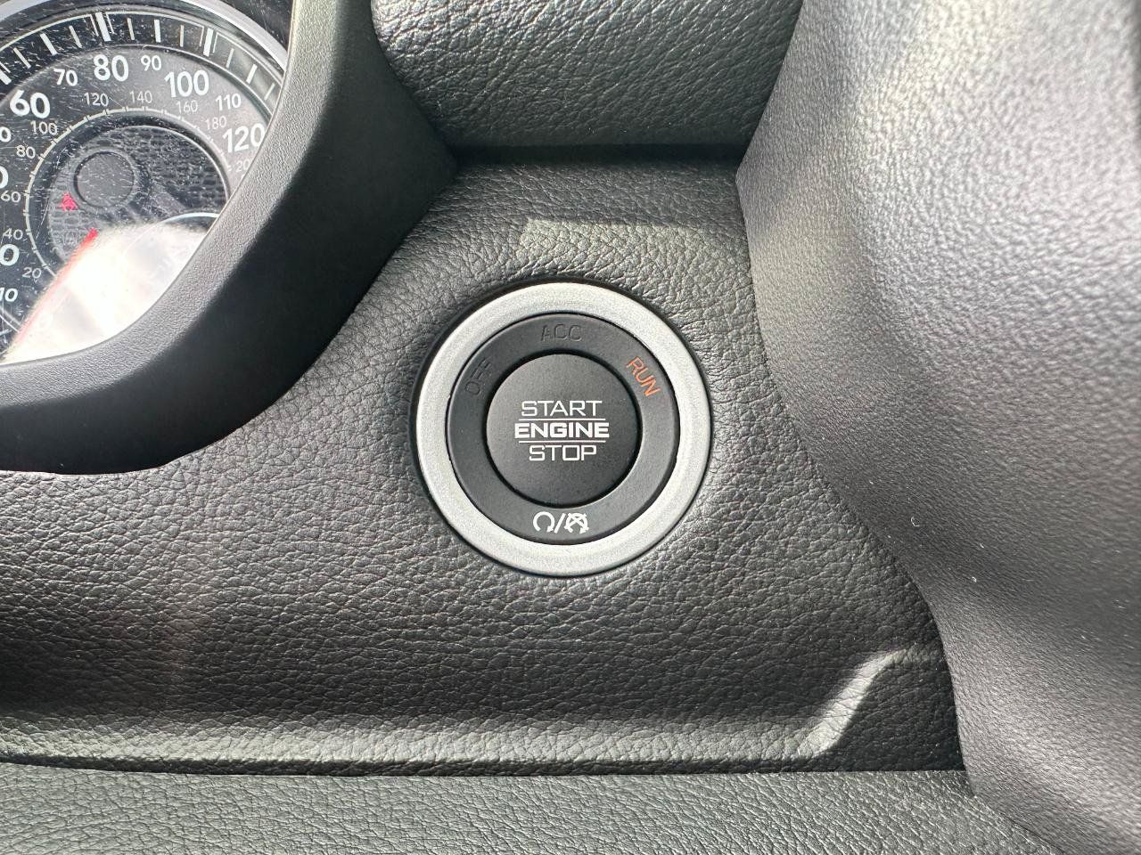 Used 2023 RAM 1500 Laramie AWD/4WD image 39