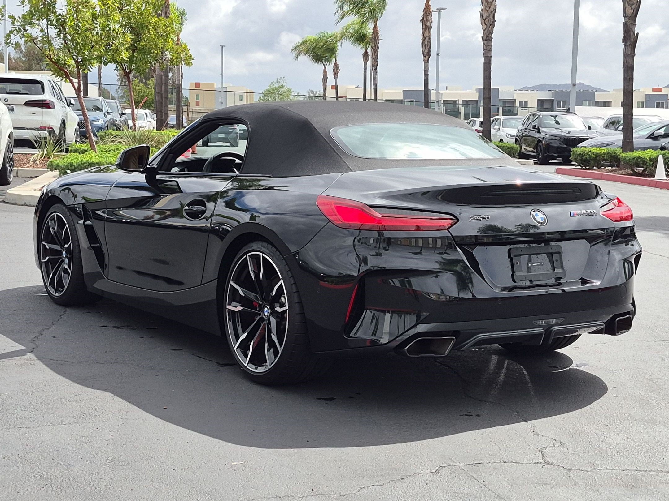 Used 2026 BMW Z4 M40i w/ Premium Package RWD image 8