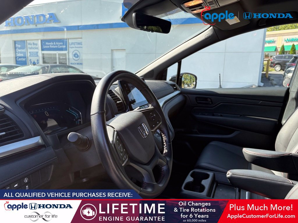 Used 2024 Honda Odyssey Sport image 6