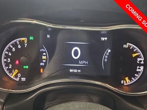 Used 2019 Jeep Grand Cherokee Limited image 5