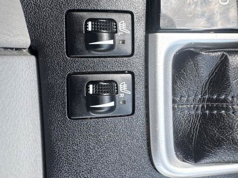 Used 2019 Toyota Highlander XLE FWD image 22