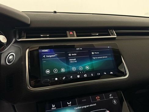 Used 2019 Land Rover Range Rover Velar S image 25