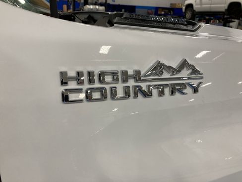 Used 2022 Chevrolet Silverado 3500 High Country AWD/4WD image 10