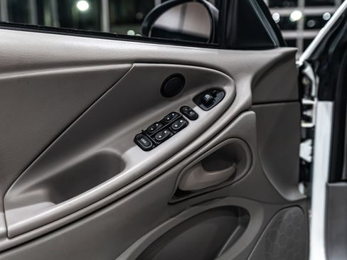 Used 1997 Ford Mustang Convertible image 29