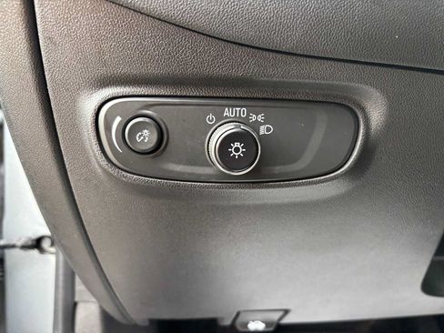 Used 2023 Chevrolet Equinox LT AWD/4WD image 20