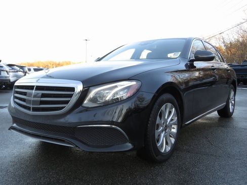 Used 2020 Mercedes-Benz E 350 4MATIC Sedan image 1