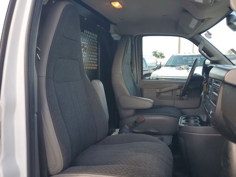 Used 2024 Chevrolet Express 2500 w/ Driver Convenience Package image 18