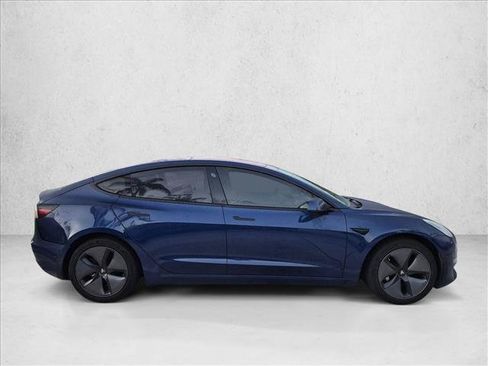 Used 2018 Tesla Model 3 Mid Range RWD image 4