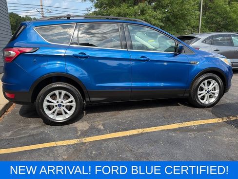 Certified 2017 Ford Escape SE w/ SE Leather Comfort Package FWD image 5