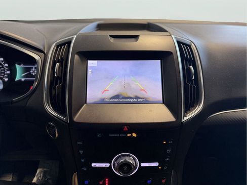 Used 2020 Ford Edge Titanium w/ Equipment Group 301A image 14