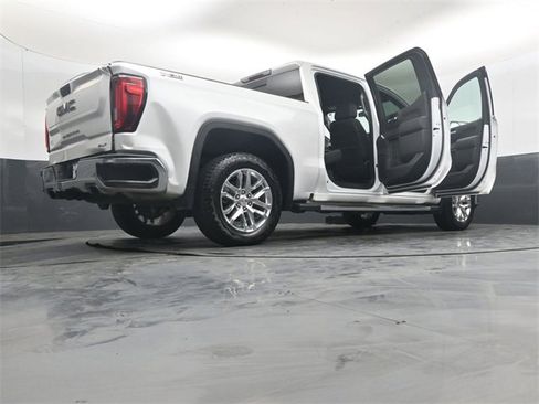 Used 2020 GMC Sierra 1500 SLT image 51