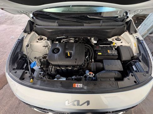 Used 2025 Kia Seltos S image 31