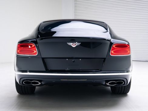 Used 2017 Bentley Continental GT image 6