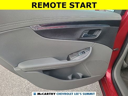 Used 2014 Chevrolet Impala LT w/ Convenience Package image 20