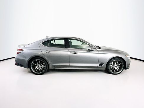 Used 2025 Genesis G70 2.5T RWD image 10