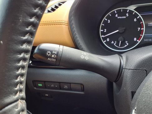 Used 2023 Nissan Sentra SV w/ SV Premium Package image 16