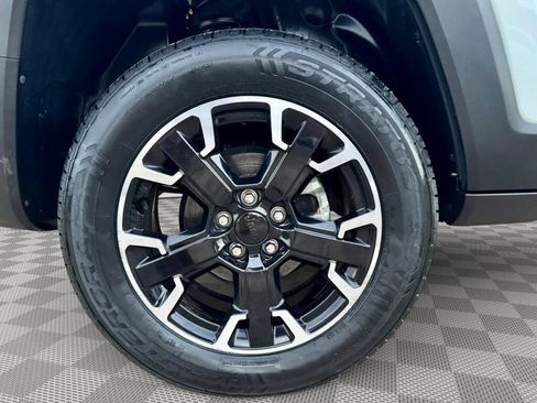 Used 2023 Jeep Renegade Trailhawk AWD/4WD image 31
