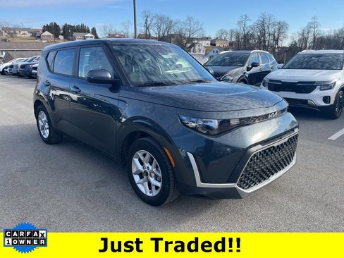 Certified 2025 Kia Soul LX w/ LX Technology Package image 1