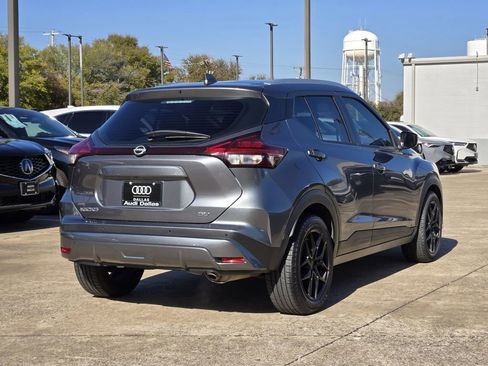 Used 2022 Nissan Kicks SV image 6