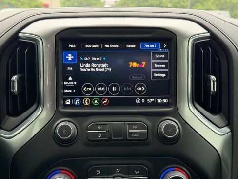 Used 2022 Chevrolet Silverado 1500 LTZ w/ LTZ Premium Package AWD/4WD image 15