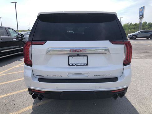 Used 2024 GMC Yukon XL Denali AWD/4WD image 7