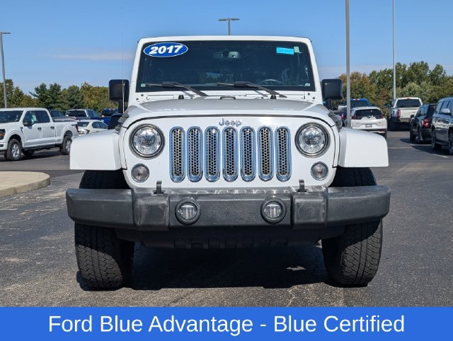 Used 2017 Jeep Wrangler Unlimited Sahara w/ Max Tow Package AWD/4WD image 3