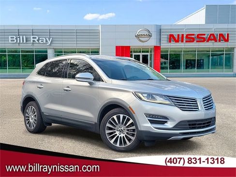 Used 2017 Lincoln MKC Reserve image 1