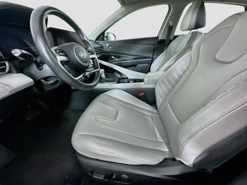 Used 2024 Hyundai Elantra Limited FWD image 13
